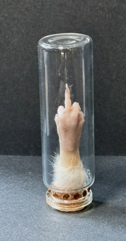 The Birdie' finger.