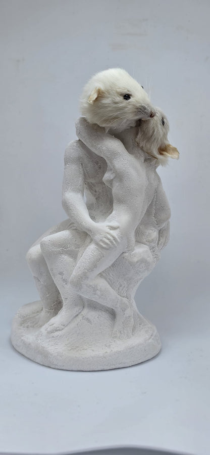 ' Rodent & Juliet ' taxidermy statue